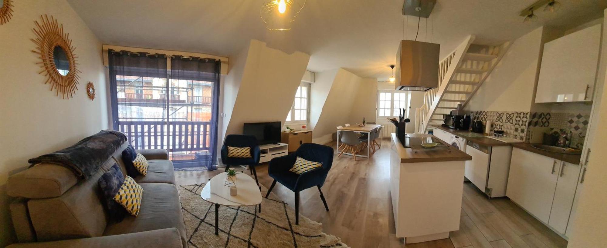 Duplex Au Coeur De Deauville Avec Vue Imprenable Et Parking Prive エクステリア 写真